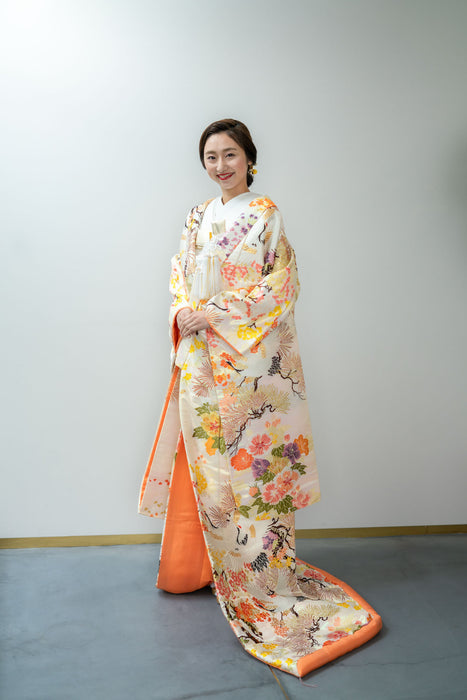 色打掛　麗華松に翔鶴