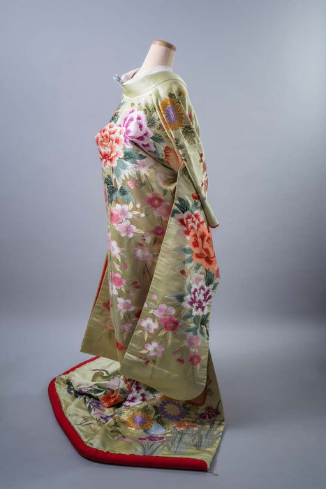 色打掛　四季百花爛漫文