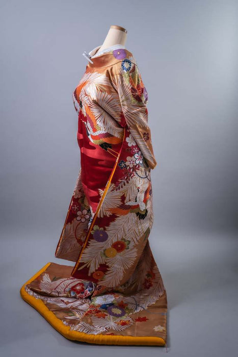 色打掛　松壽花笠文