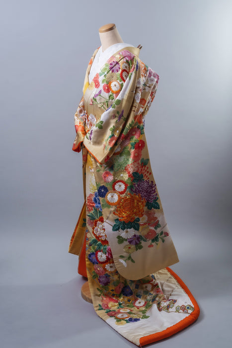 色打掛　手刺繍 清香束熨斗山吹色ぼかし